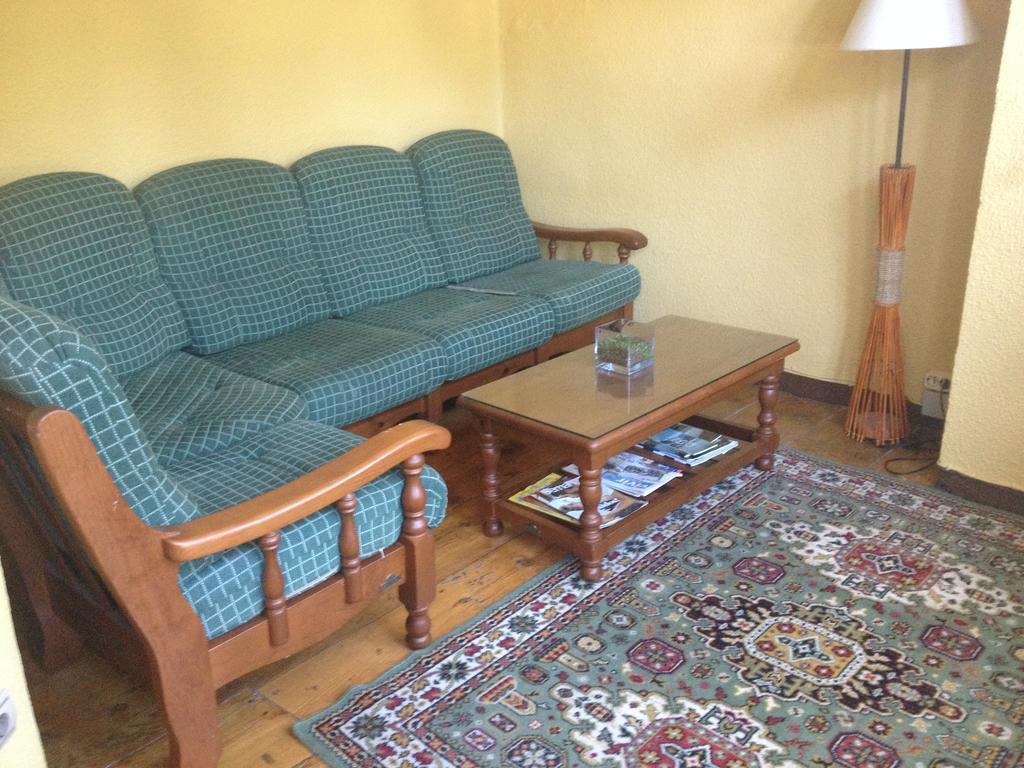 Hostal Centro Sallent De Gallego Bagian luar foto